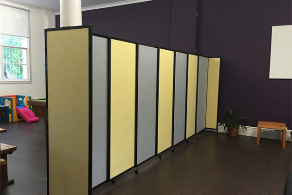 Acoustic room dividers and partitioning Applications - Portable Partitions