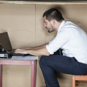 5 Ways to Improve Privacy in Open Plan Offices- portable partition